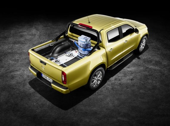 Merc X-Class 8